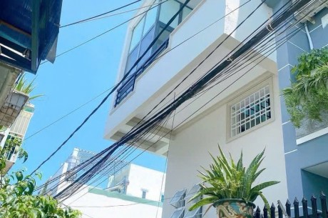 Bán nhà đường Lê Lai Vũng Tàu, cách biển 500m
