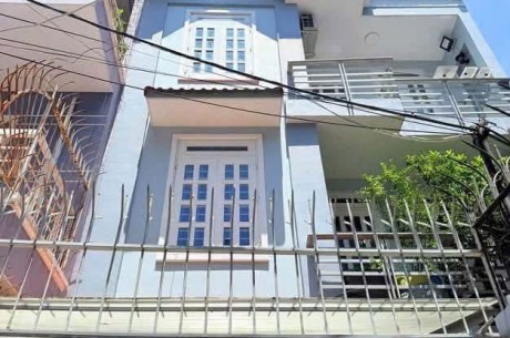 Bán nhà 1 trệt 3 lầu hẻm ô tô đường Nguyễn Trường Tộ, P3, Vũng Tàu. 