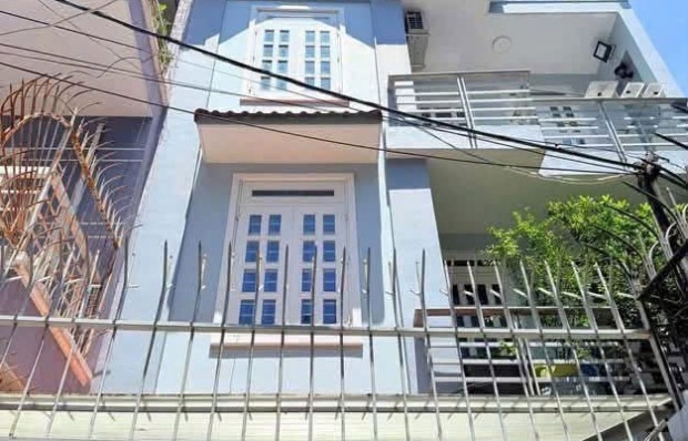 Bán nhà 1 trệt 3 lầu hẻm ô tô đường Nguyễn Trường Tộ, P3, Vũng Tàu. 